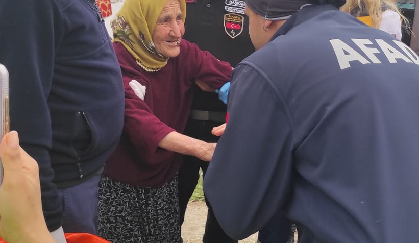 Kayıp yaşlı kadın ormanda bulundu