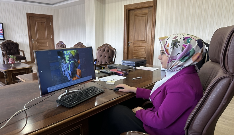 kaymakam-kilic-aa-nin-yilin-kareleri-oylamasinda-katildiefnfc1nlv1