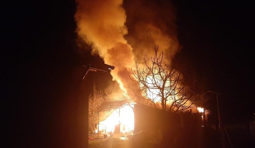 Kaynarca'da baraka yangını