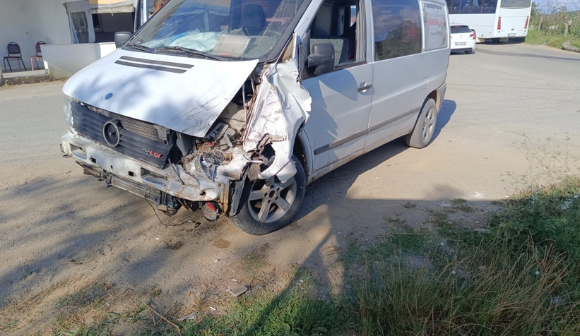 Kaynarca'da kaza: 3 yaralı