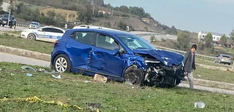 kaynarca-karasu-yolunda-kaza-5-yaraliwgcxuln0zu