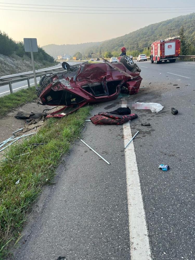 kaynarca-yolunda-feci-kaza-3-yaralichzdq3necz