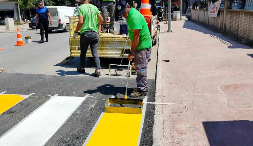 Kaynarca’da yollarda çizgi çalışması yapıldı