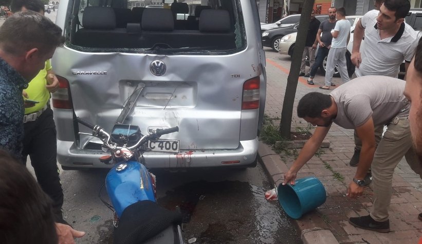 Kaza anı kamerada, kanlar içinde kaldı