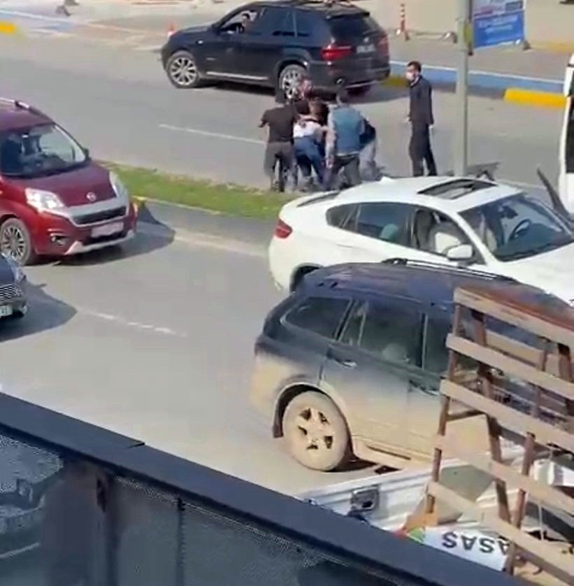kaza-sonrasi-cadde-boks-ringine-donduzm9yyvjqvl