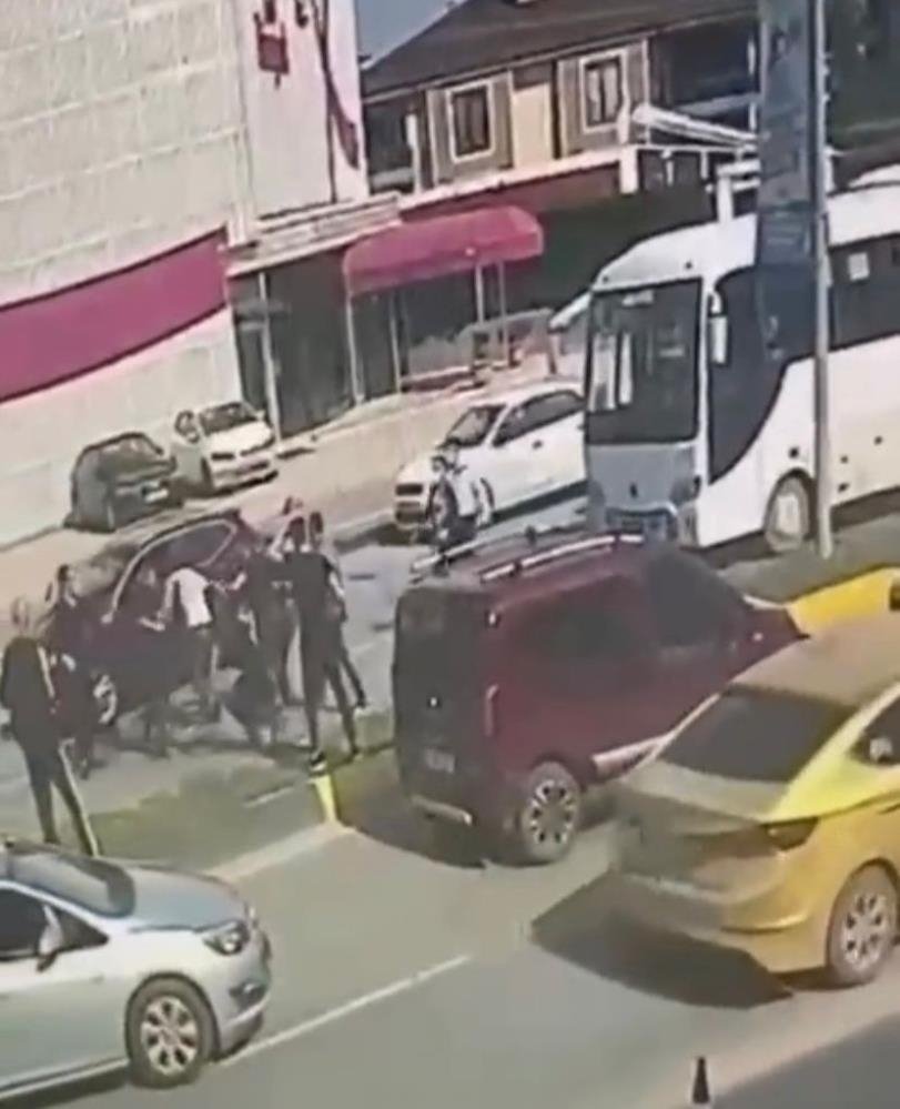 kaza-sonrasi-cadde-boks-ringine-donduzm9yyvjqvl