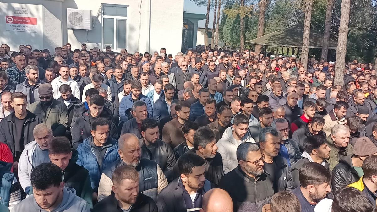 Kazada hayatını kaybeden genç gözyaşları içinde toprağa verildi