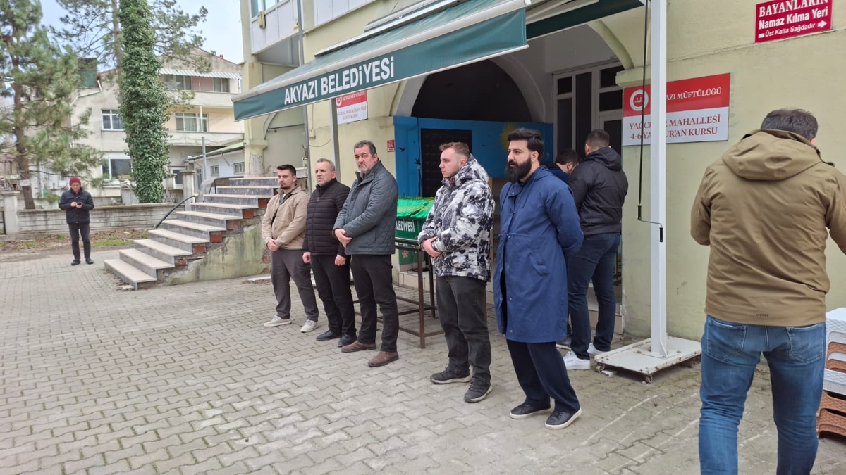 Kazada hayatını kaybeden sürücü toprağa verildi