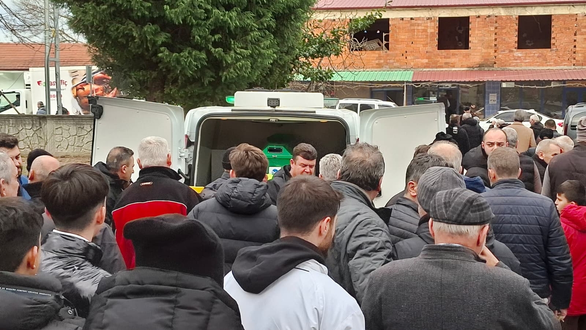 Kazada hayatını kaybeden sürücü toprağa verildi