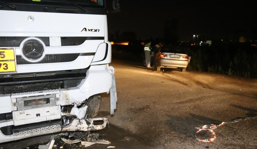 Kazada küçük çocuk camdan yola fırladı: 1’i ağır 3 yaralı