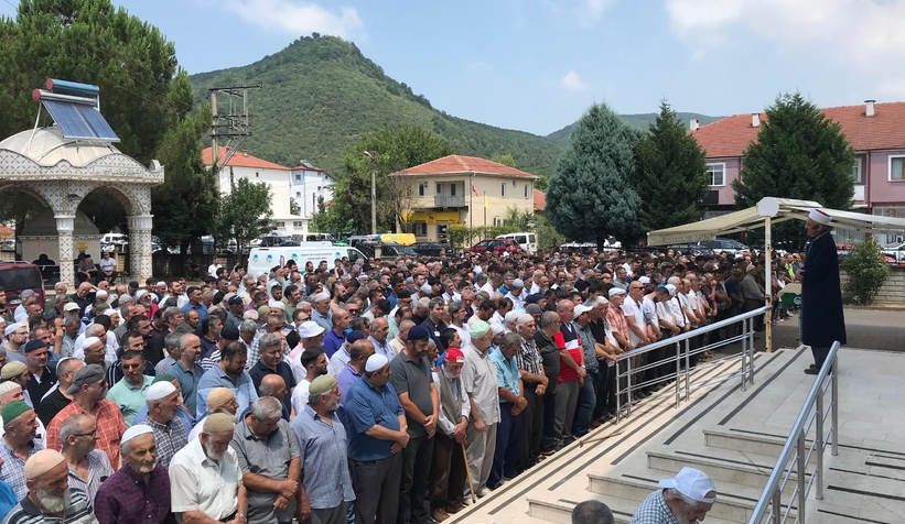kazada-olen-17-yasindaki-genc-son-yolculuguna-ugurlandiyzb5d2t2tw