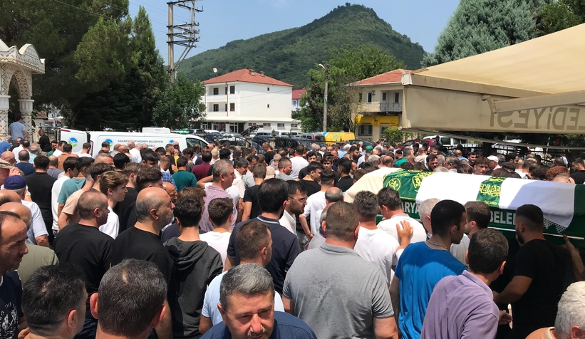 kazada-olen-17-yasindaki-genc-son-yolculuguna-ugurlandiyzb5d2t2tw