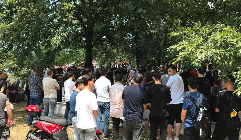 kazada-olen-17-yasindaki-genc-son-yolculuguna-ugurlandiyzb5d2t2tw