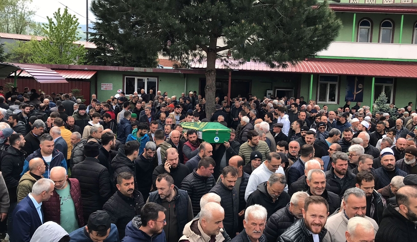 Kazada ölen 2 kişi toprağa verildi