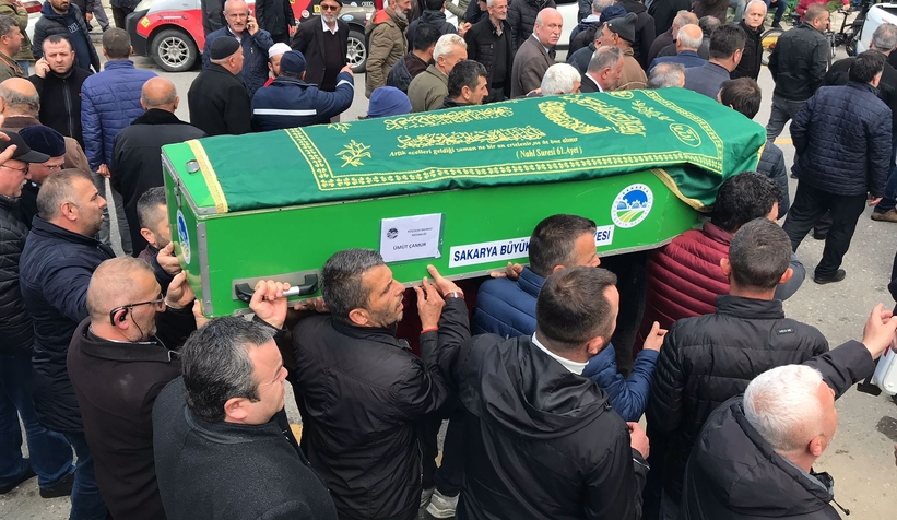 Kazada ölen 2 kişi toprağa verildi