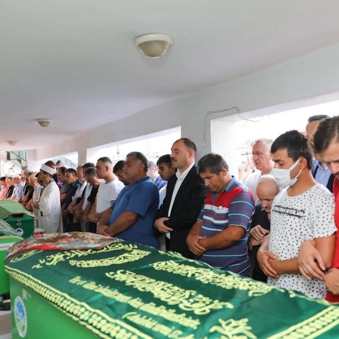 kazada-olen-anne-baba-ve-iki-cocuguna-aci-vedamgffvhdjmz