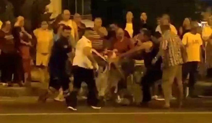 Kazada ölen çocuğa kalp masajı yapılan anlar kamerada