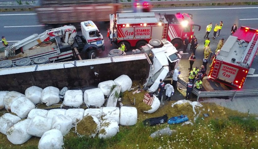 Kazada ölen iki arkadaş toprağa verildi