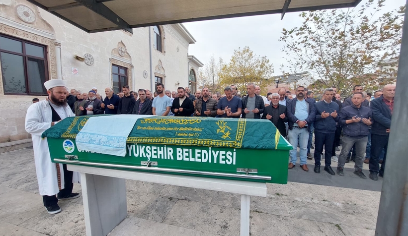 kazada-olen-surucu-topraga-verildiuvvkvge1dw