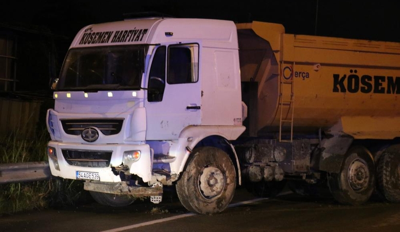 Kazaya giden ekipler sürücüyü vurulmuş halde buldu