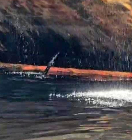 kefken-aciklarinda-vurulan-gemiden-yakit-siziyoryvzxvxv5t3