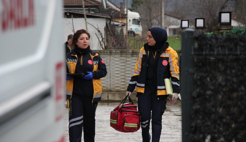 kendine-zarar-veren-kadin-ekipleri-alarma-gecirdirufzdwrymv