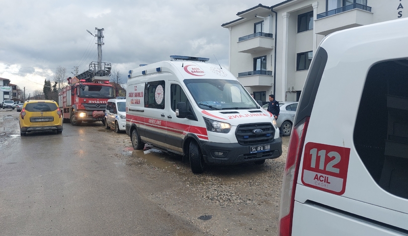 kendine-zarar-veren-kadin-ekipleri-alarma-gecirdirufzdwrymv