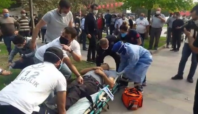 Kent merkezinde bıçaklı kavga: 3 yaralı