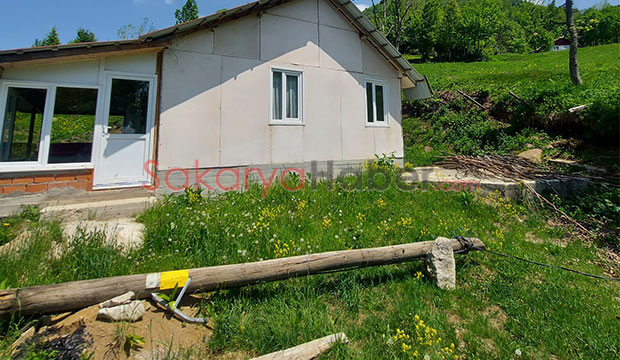 keremali-de-kopan-elektrik-telleri-tehlike-saciyoryxlptnjosh