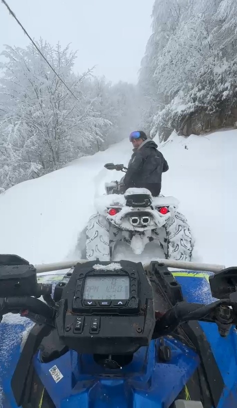 keremali-yaylasi-nda-karda-atv-kullandilarvwjgewfvtg