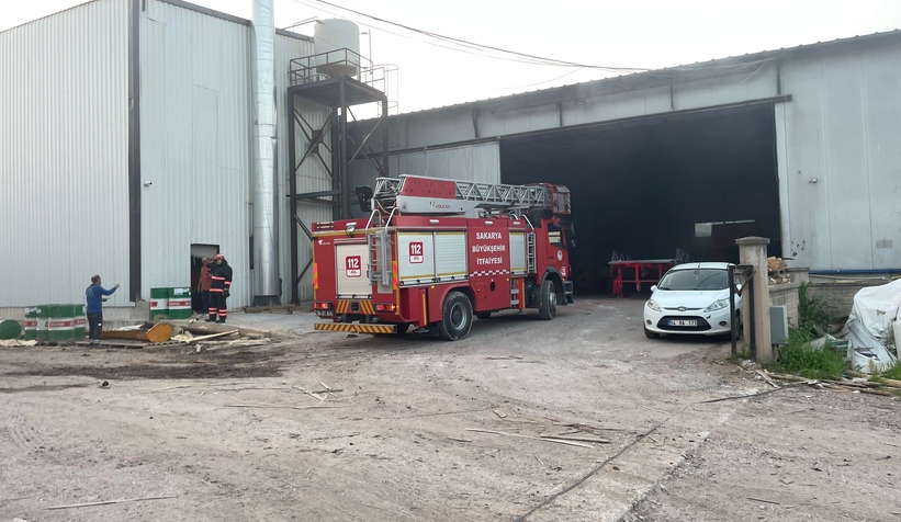 Kereste fabrikasında korkutan yangın