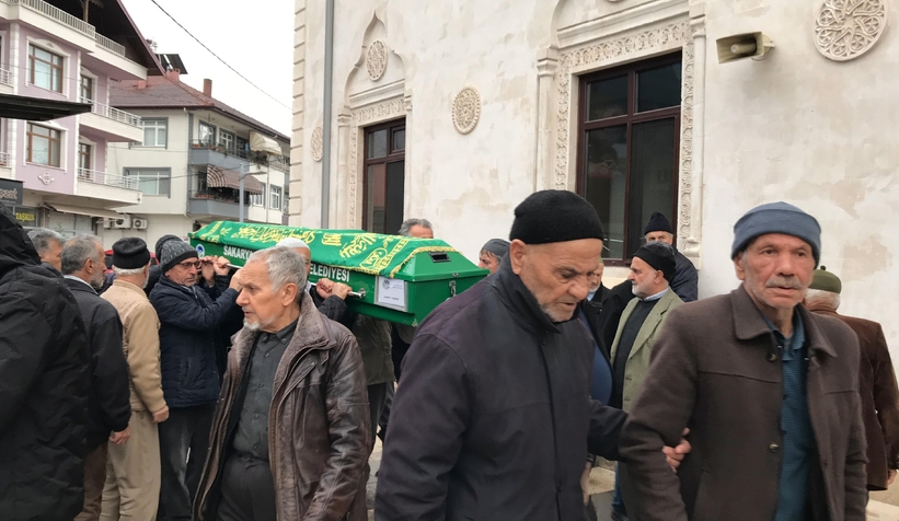 kimsesizler-mezarligina-defnedilmesi-son-anda-onlendizxnpuut3r1