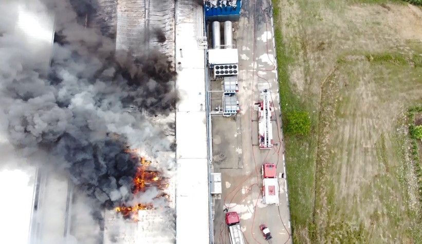 kimya-fabrikasindaki-yangin-havadan-goruntulendisepkmnm2sz