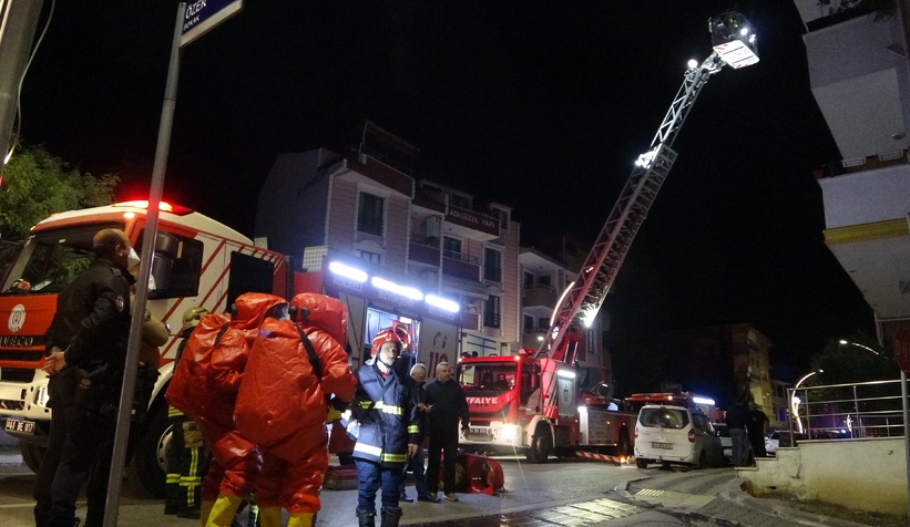 Kimyasal madde patladı, binalar boşaltıldı