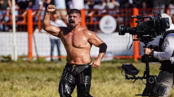 Kırkpınar'ın Başpehlivanı Akyazı'da er meydanına çıkacak