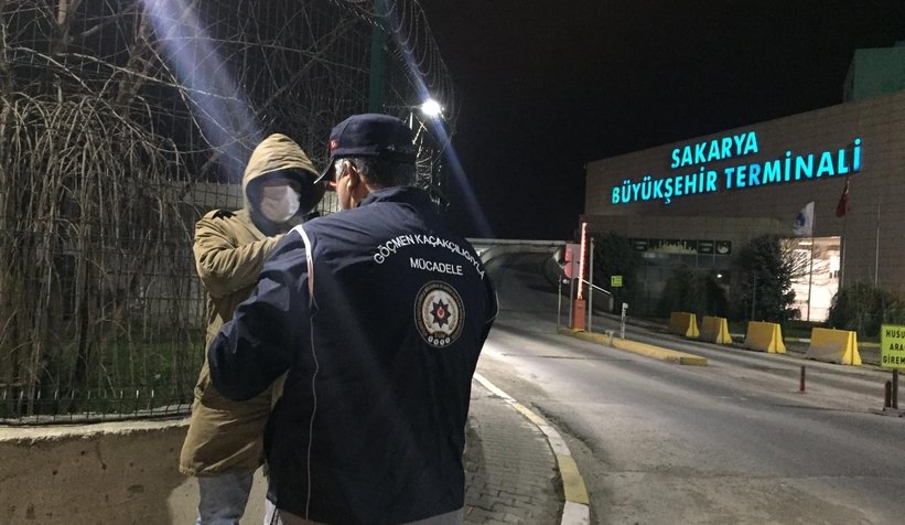 Kırmızı bültenle aranan 2 Iraklı yakalandı