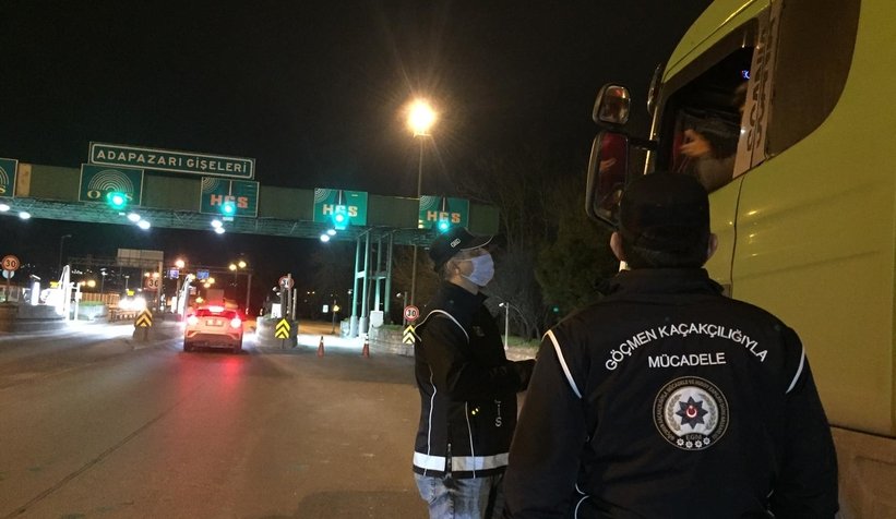 Kırmızı bültenle aranan 2 Iraklı yakalandı