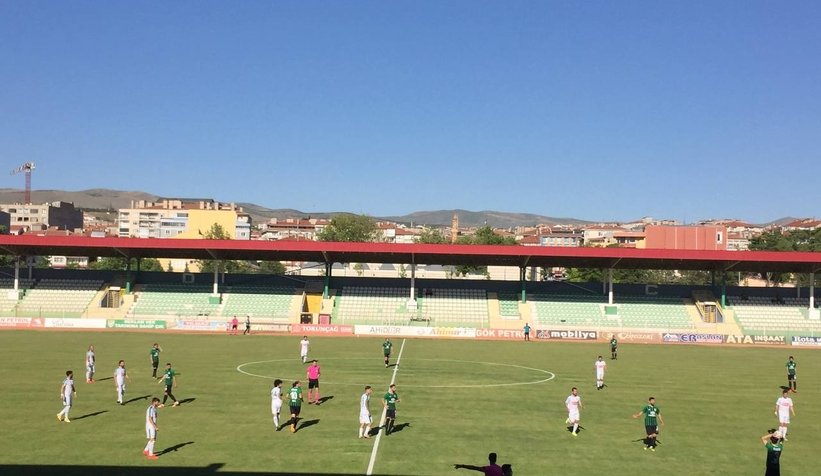 Final hesabı rövanşa kaldı