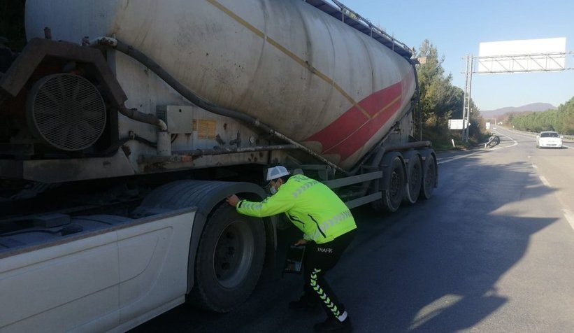 Kış lastiği denetimi yapıldı