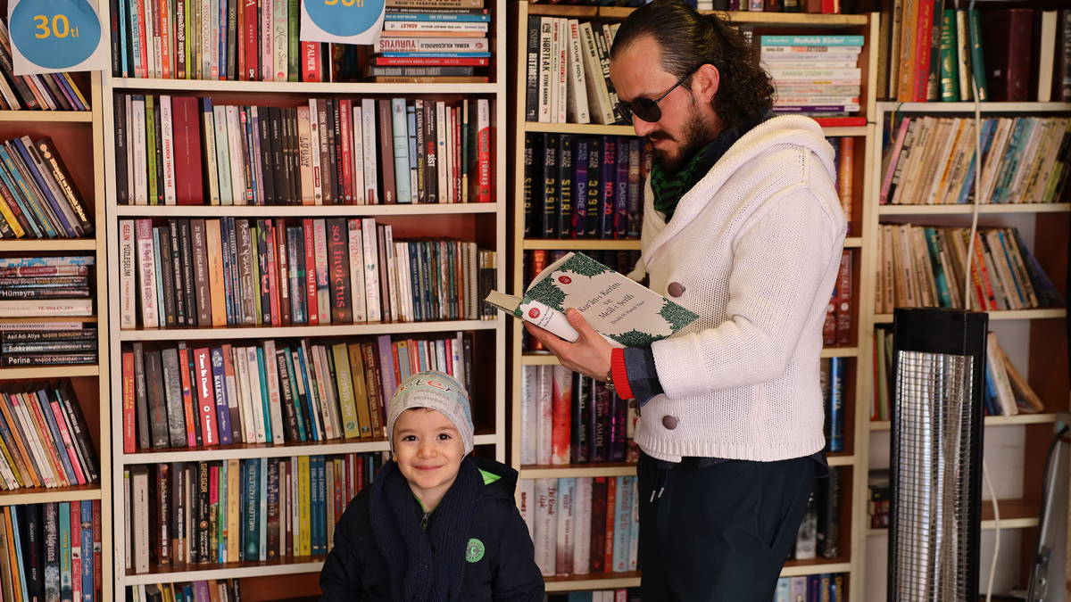 Kitap Sokağı kitapseverlerin buluşma noktası oldu