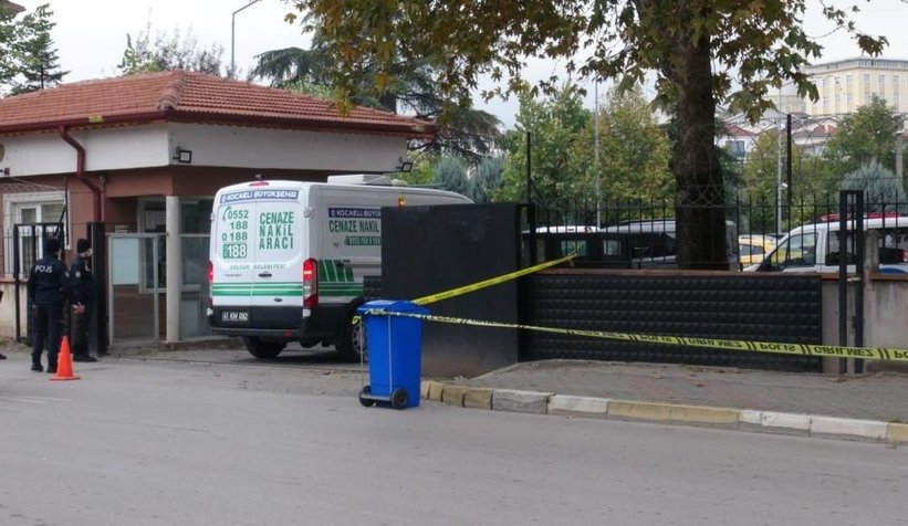 Kız arkadaşını öldürüp cesedini taksiyle emniyete götürdü