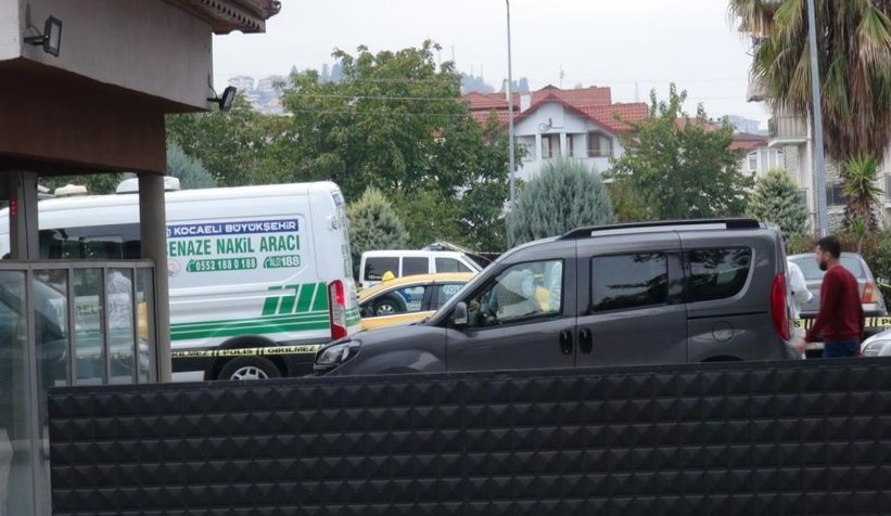 Kız arkadaşını öldürüp cesedini taksiyle emniyete götürdü