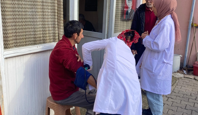 Kızılay ve Fakülteden Dokurcunda sağlık taraması