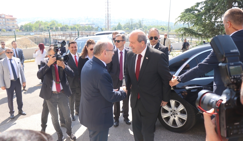 kktc-cumhurbaskani-tatar-sakarya-ya-geldivdc0cmsrzm