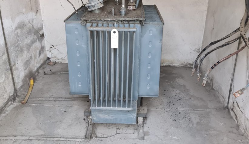 Klimalara yüklenilince trafo patladı