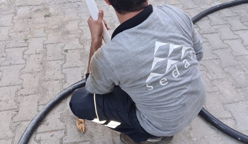 Klimalara yüklenilince trafo patladı