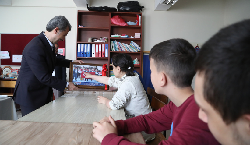 Kocaali Belediye Başkanı Acar'dan doğum günü sürprizi