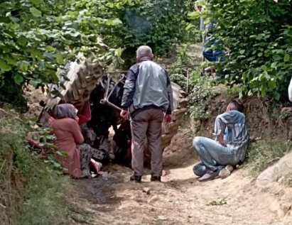 kocaali-de-ters-donen-traktorun-altinda-hayatini-kaybettiwjqvuwtyrh