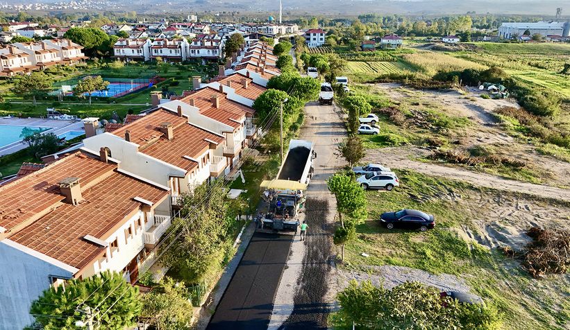 Kocaali'nin iki önemli caddesi asfaltlanıyor