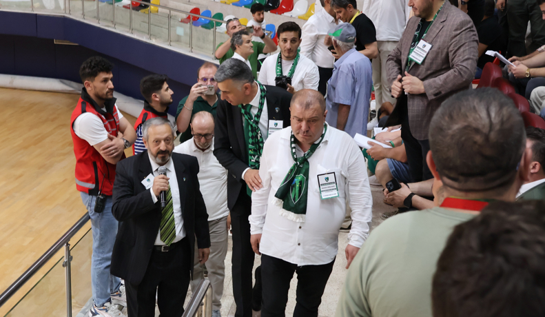 Kocaelispor'da olaylı kongre